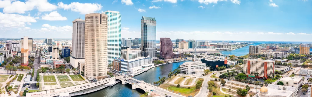 Skyline shot of downtown Tampa Bay, where Supreme Maintenance Organization offers professional Tampa Bay commercial cleaning